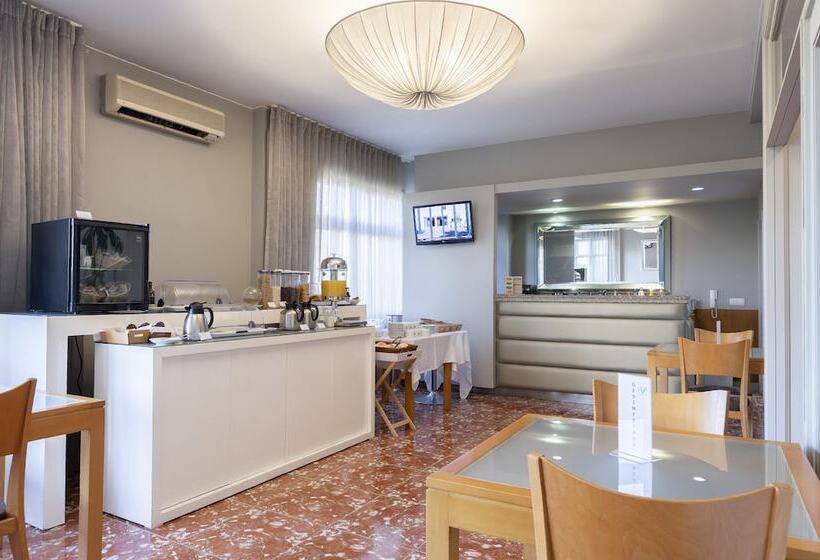 Vila Hotel By Vimahotels