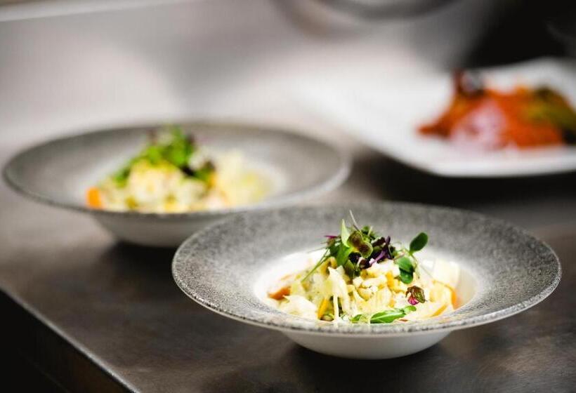 فندق Zum Goldenen Kreuz