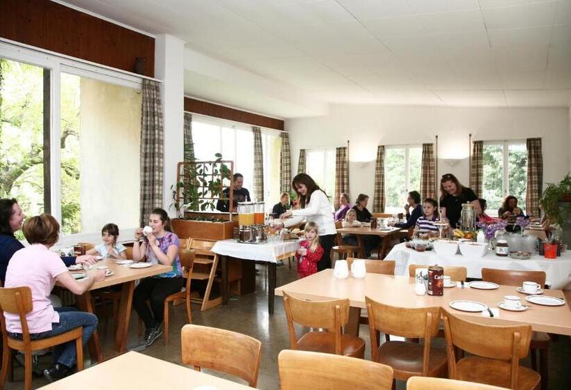 Lugano Savosa Youth Hostel