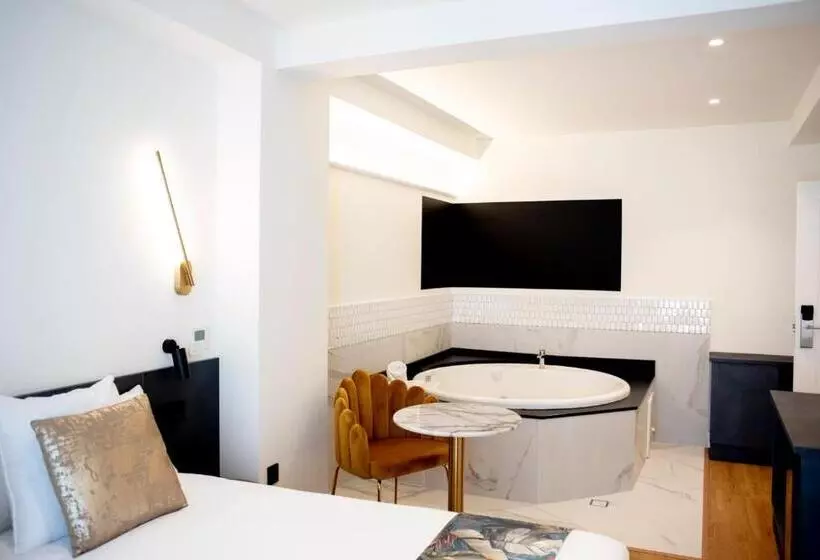 ホテル Citrea Santander