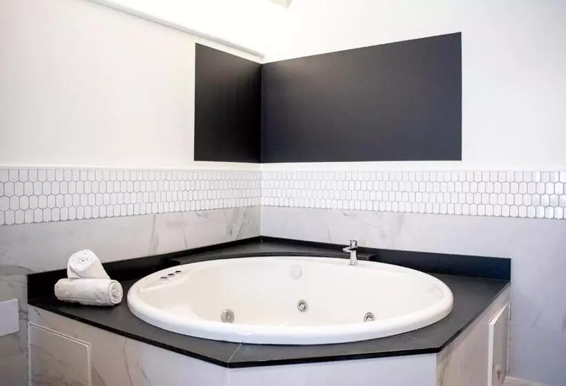 ホテル Citrea Santander