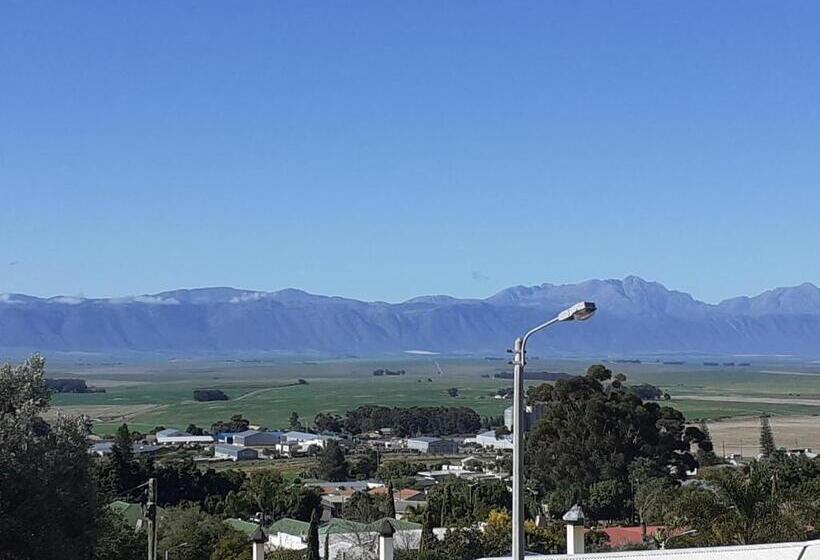 فنادق الكبسولة Morrie S Place Intown Guest Room With Netflix And A View