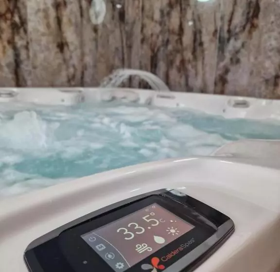 Hotelli Colt De Rai Deluxe & Spa