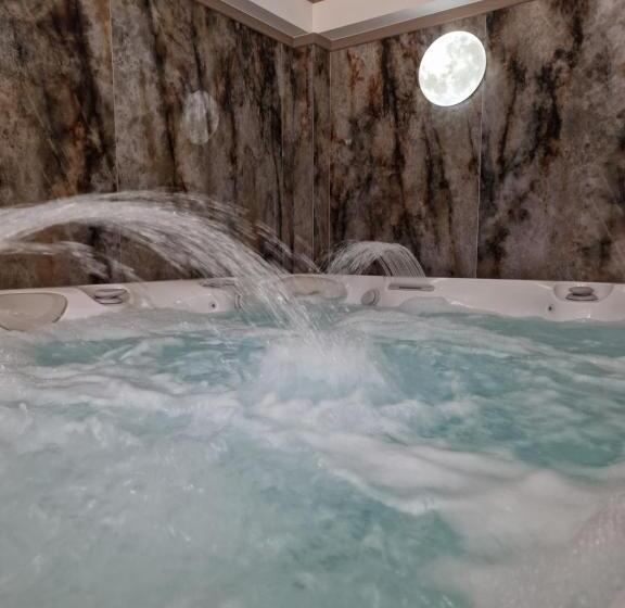 هتل Colt De Rai Deluxe & Spa