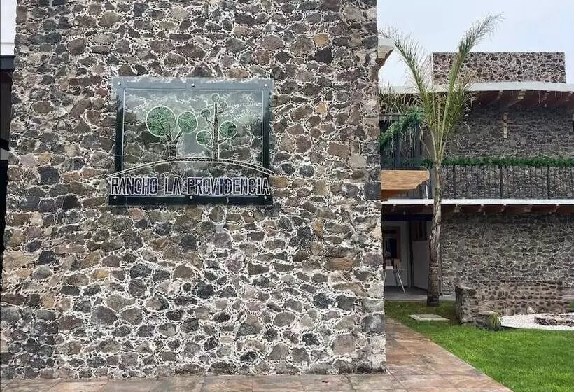 ホテル El Porvenir