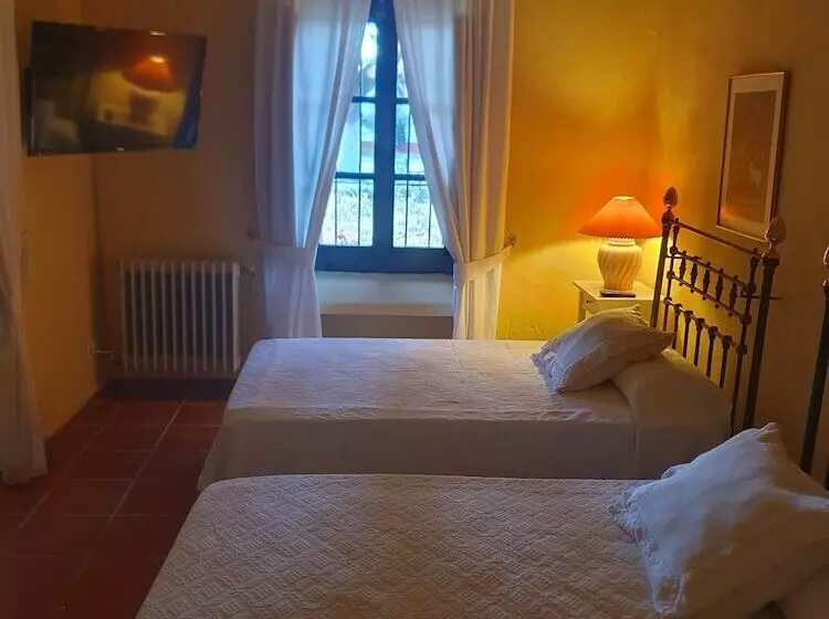 ホテル Rural El Vaqueril