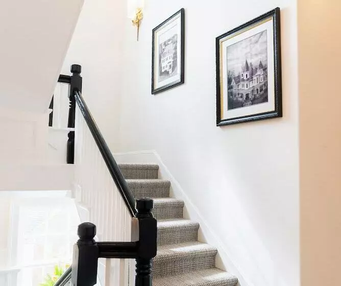 ホテル The Harvey