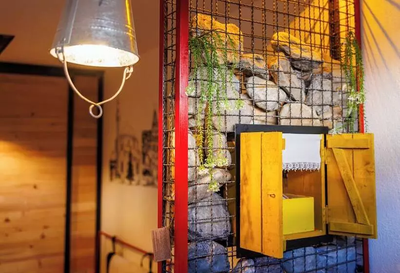 هاستل Xhubleta Room   Old Bazaar
