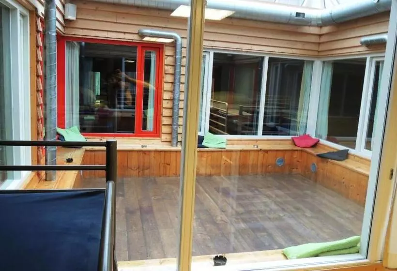 ユースホステル 3be Backpackers Bed & Breakfast Eindhoven