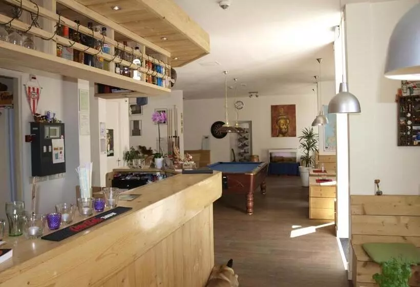 ユースホステル 3be Backpackers Bed & Breakfast Eindhoven