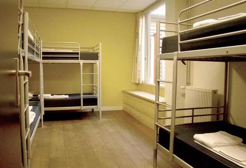 ユースホステル 3be Backpackers Bed & Breakfast Eindhoven