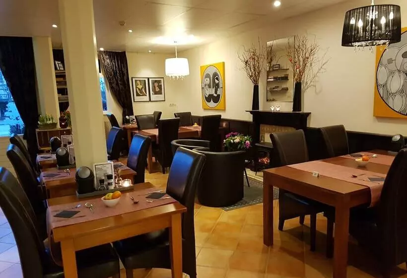 Hotelli De Vier Seizoenen