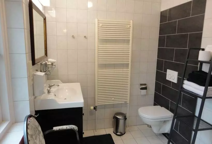 Hotelli De Vier Seizoenen