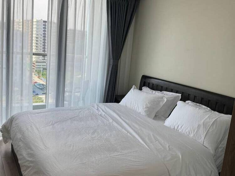 L Condotel ,imperial Plaza Residence