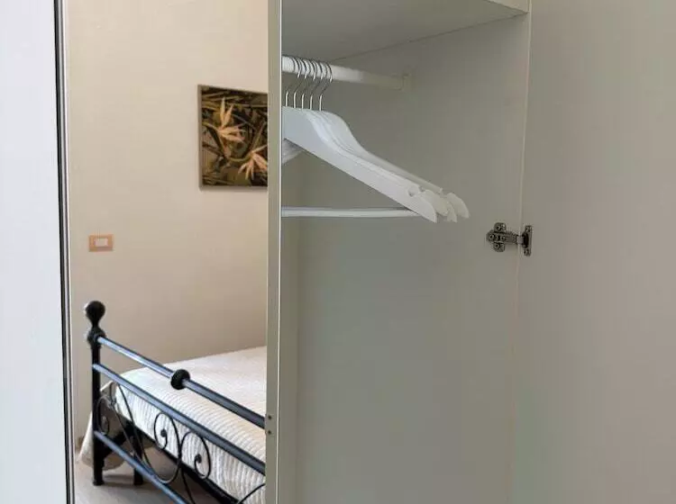 Aamiaismajoitus (B&B) Li Mori Rooms