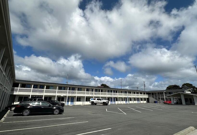 モーテル Beachside Inn