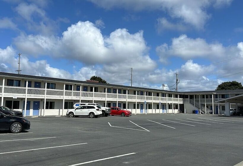 モーテル Beachside Inn