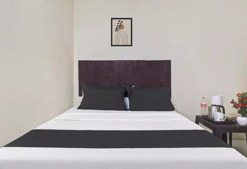 هتل Oyo Highway Lodge