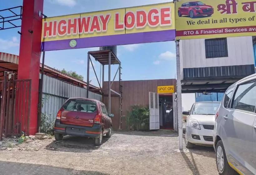 هتل Oyo Highway Lodge