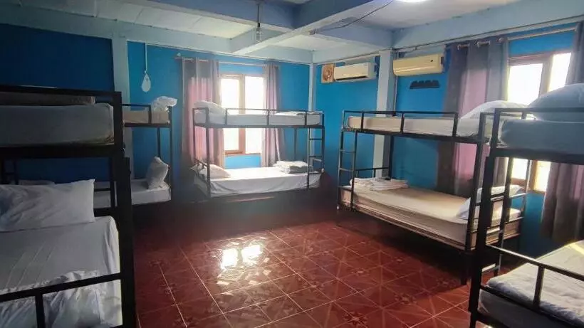 Blue Sunset Hostel