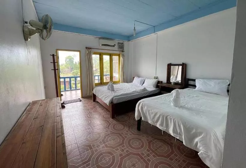 Blue Sunset Hostel