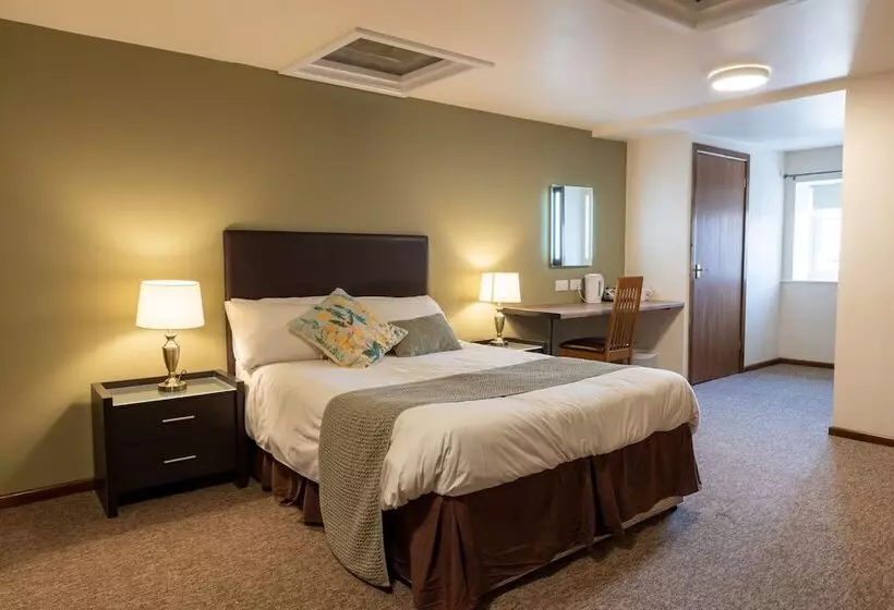 Hotelli The Warehouse