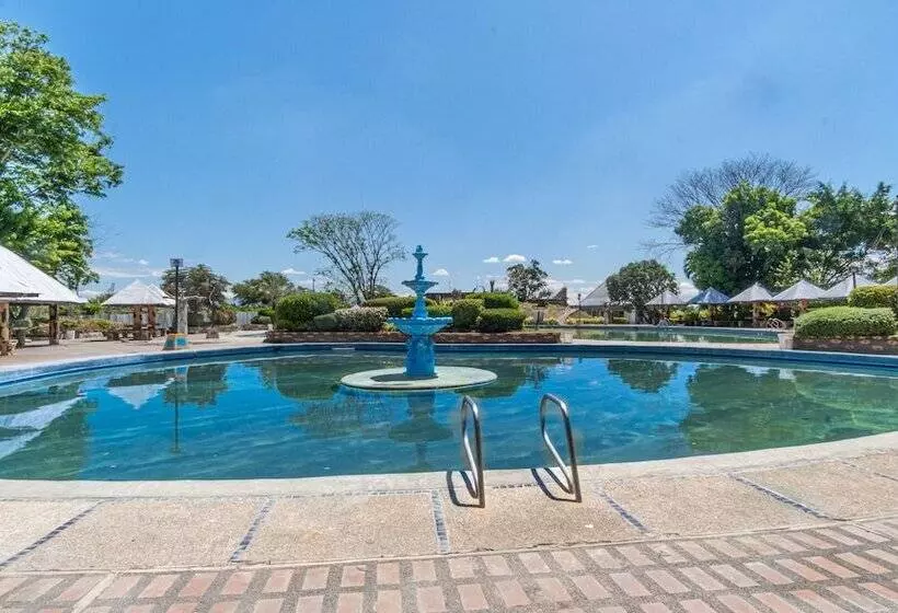 One Alo Hotel And Resort By Hiverooms