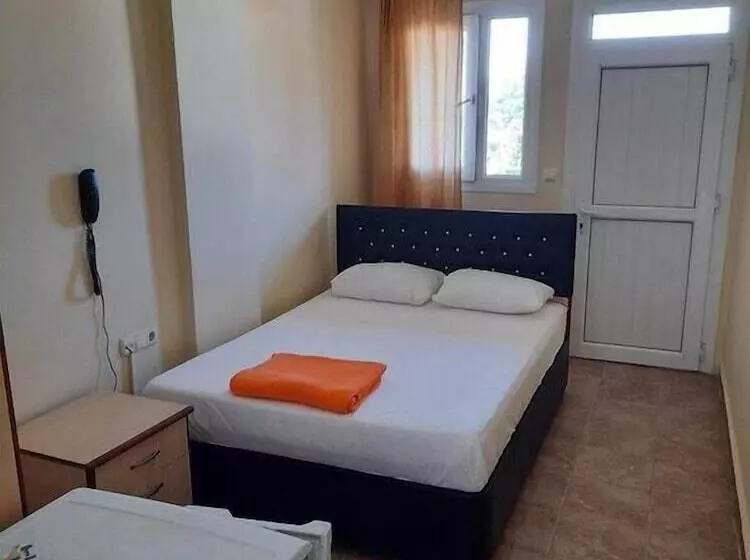 Yunus Hotel & Bungalow