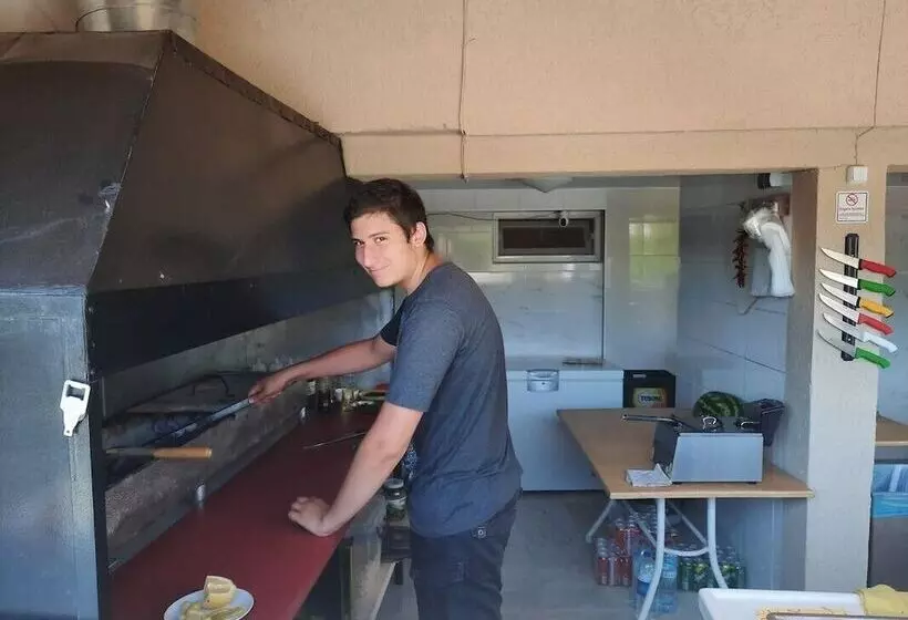 Yunus Hotel & Bungalow