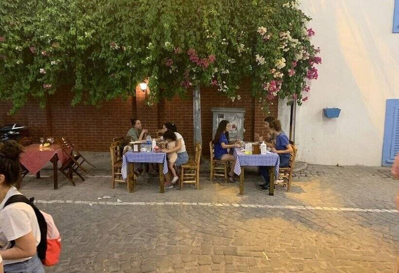 Yunus Hotel & Bungalow