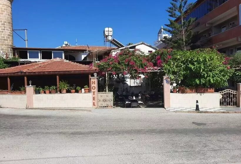 Yunus Hotel & Bungalow