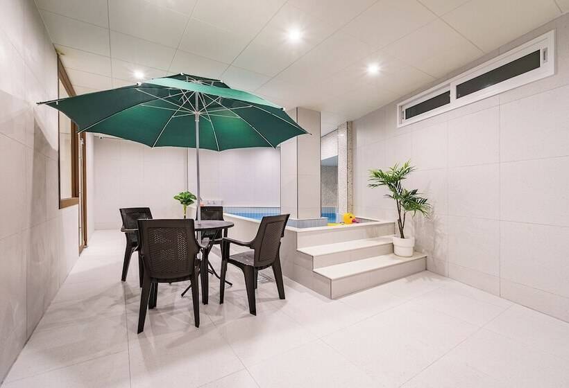 בית מלון כפרי Browndot Samcheonpo