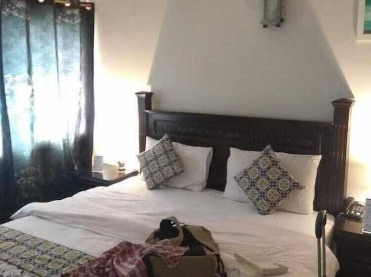 پانسیون Rise Inn