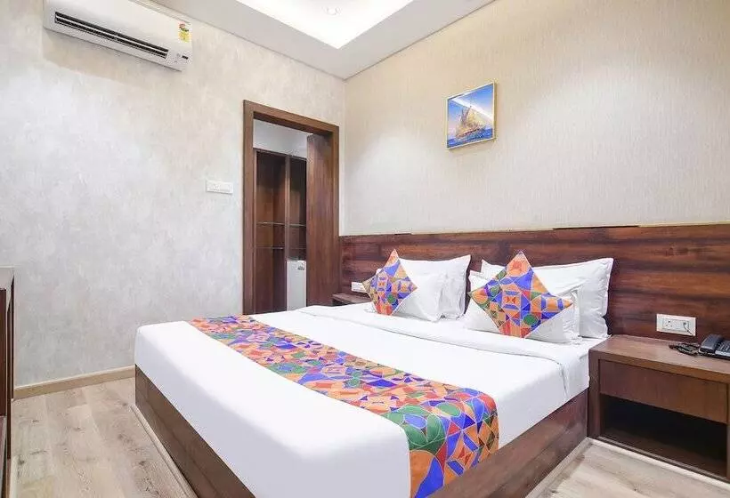 Fabhotel Awadhvue