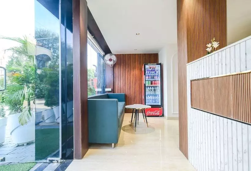 Fabhotel Awadhvue