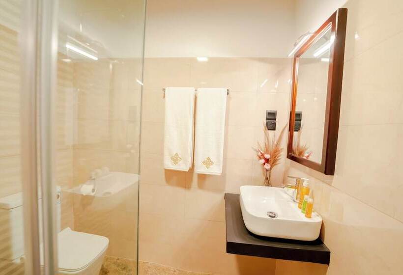 酒店 Limeshine Airport Transit