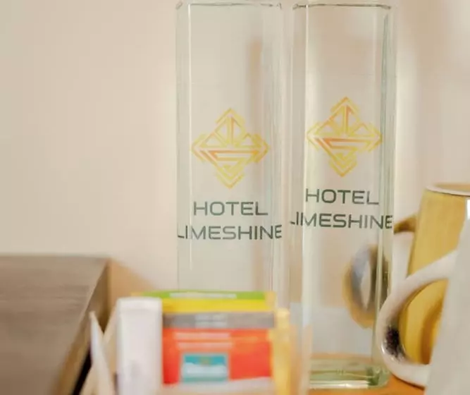 Hotelli Limeshine   Airport Transit