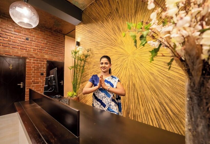 فندق Limeshine Airport Transit