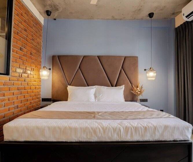 فندق Limeshine Airport Transit