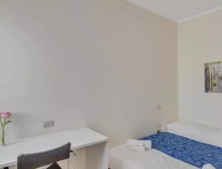 Majatalo L’orchidea Rooms, Cucina E Bagno In Comune