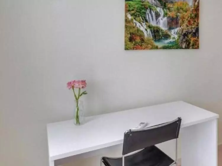 Majatalo L’orchidea Rooms, Cucina E Bagno In Comune