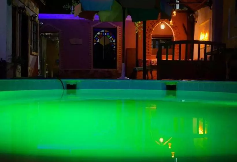 هاستل Hoppa Guest House