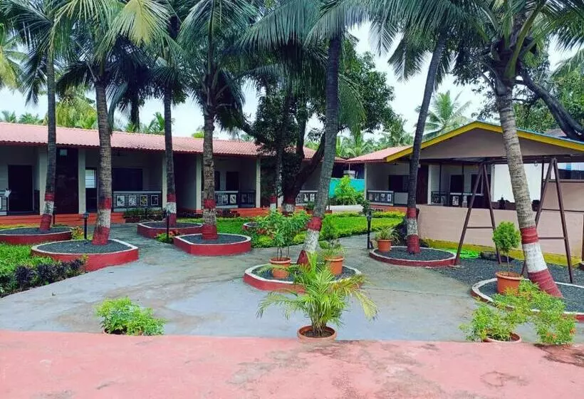 リゾートホテル Happy Holiday Alibaug