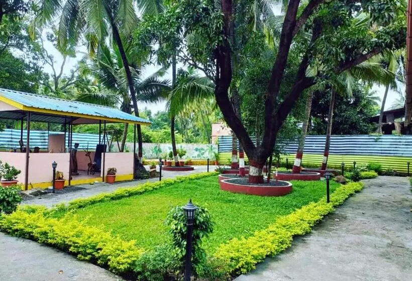リゾートホテル Happy Holiday Alibaug