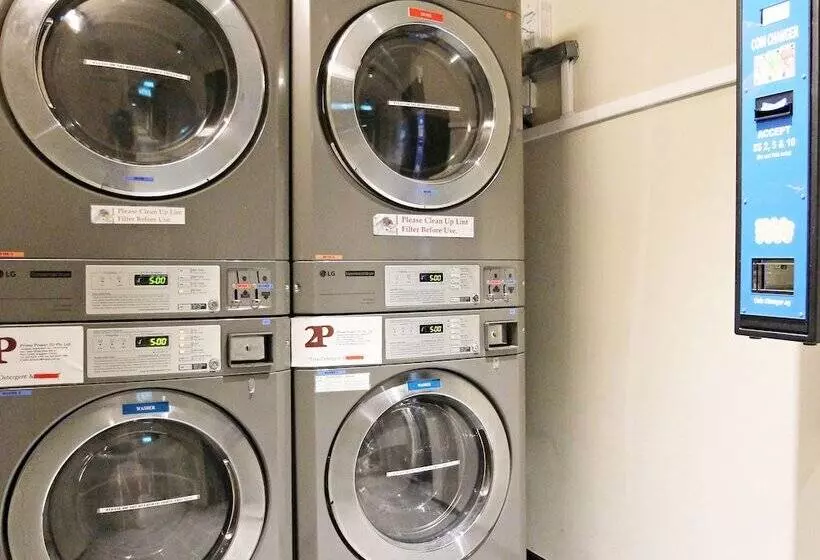 هتل St Signature Jalan Besar