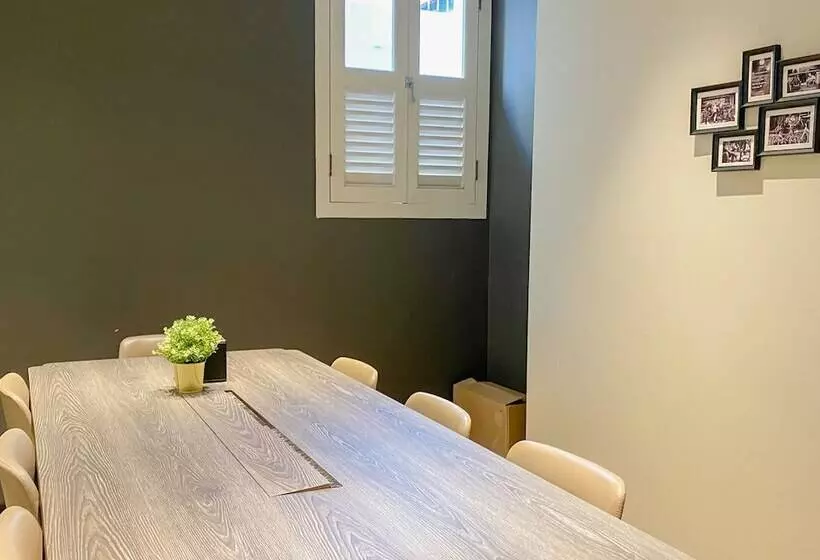 هتل St Signature Jalan Besar