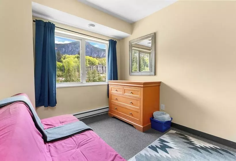 Retkeilymaja Squamish Adventure Inn
