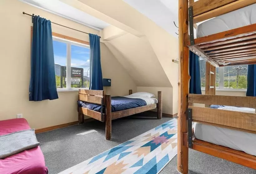 Retkeilymaja Squamish Adventure Inn