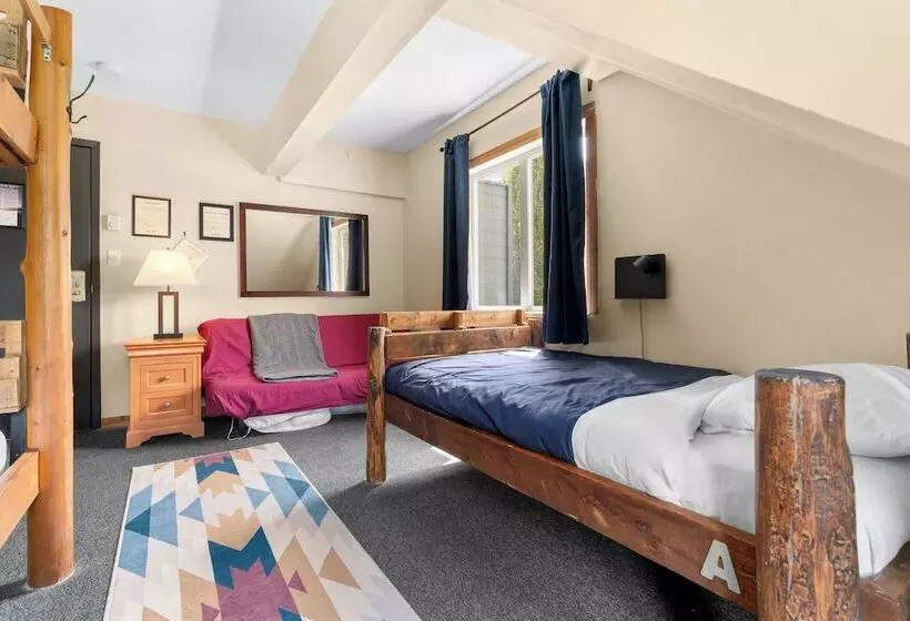Retkeilymaja Squamish Adventure Inn