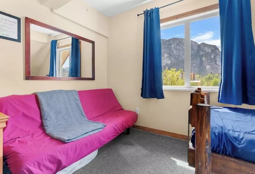 Retkeilymaja Squamish Adventure Inn
